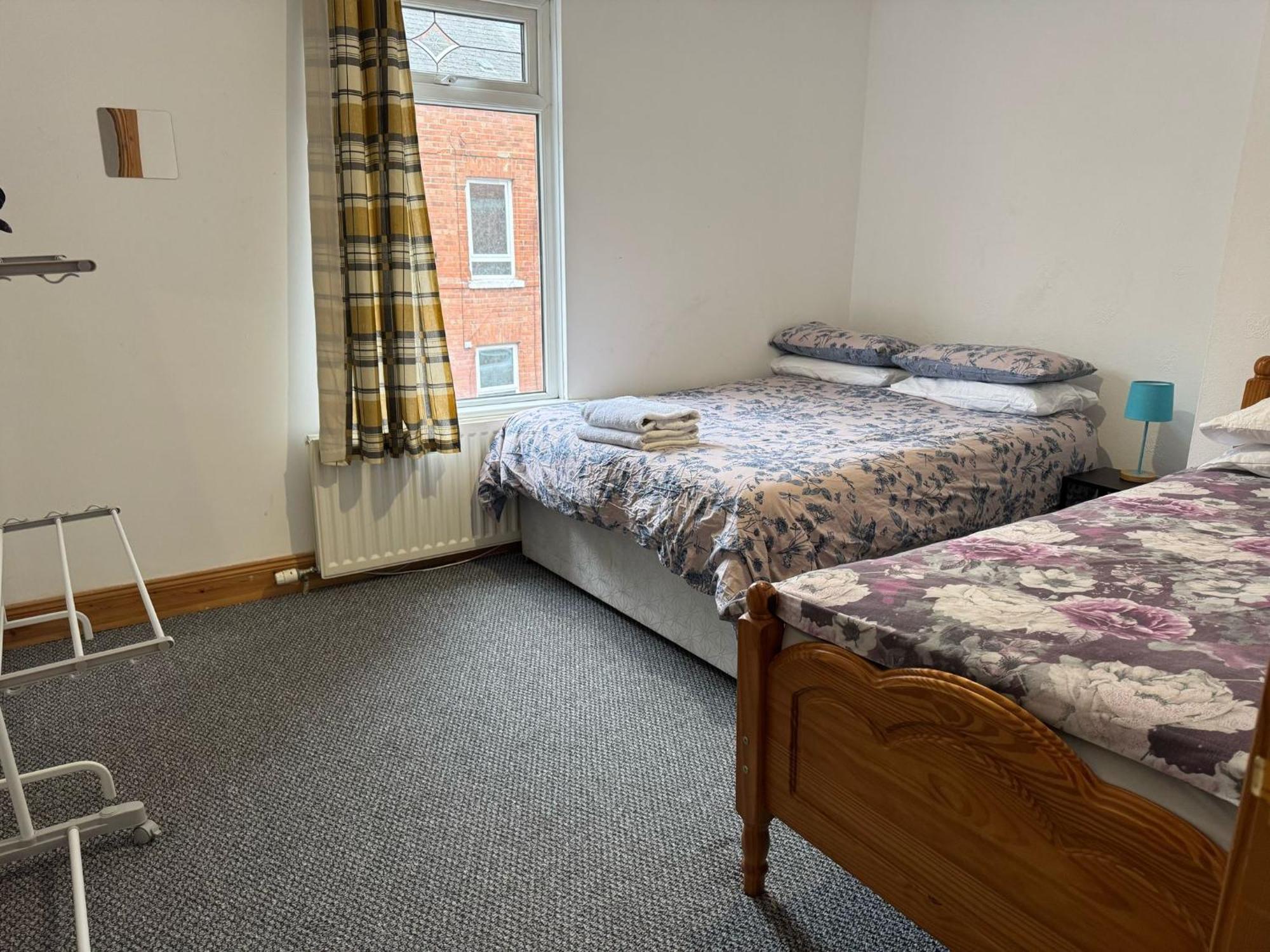 Lovely 2 Bedroom House Close To City Centre 贝尔法斯特 外观 照片